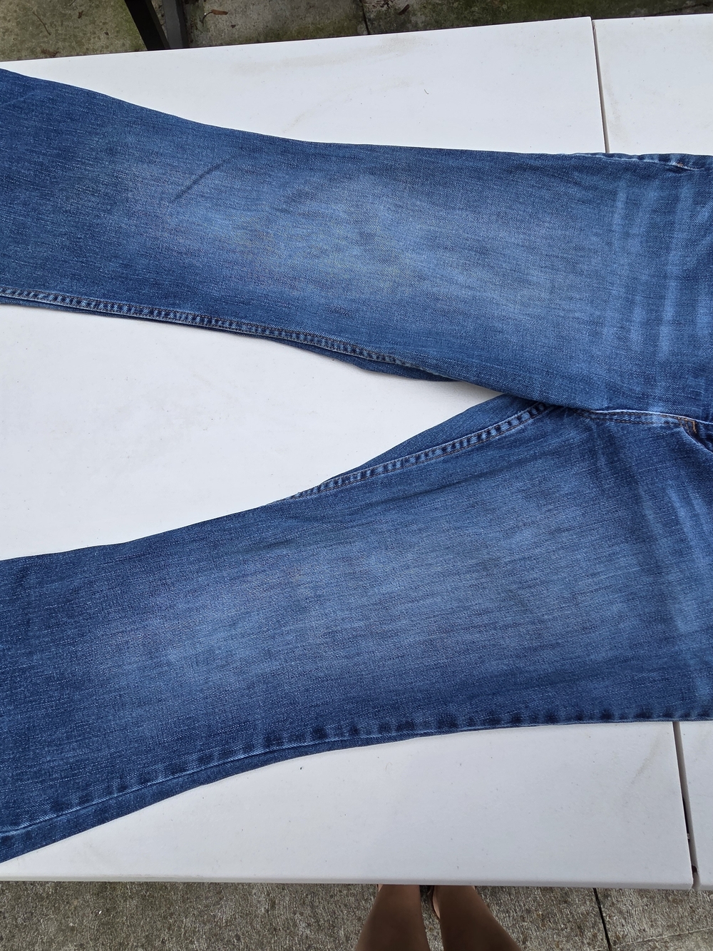 The Limited. Women's size 12. Denim Jeans - Picture 2 of 3